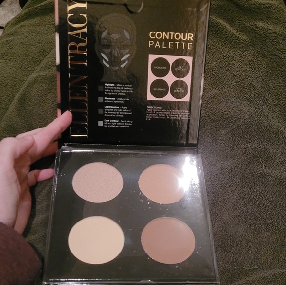 NEW Ellen Tracy 4 Countour Palette - Picture 2 of 4